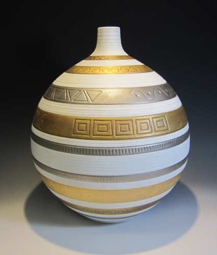 フッチェンロイター金銀銅彩花瓶