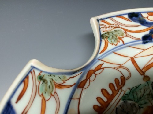 色絵花鉢文髭皿(古伊万里)