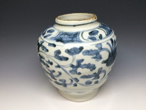 明 青花唐花文壺