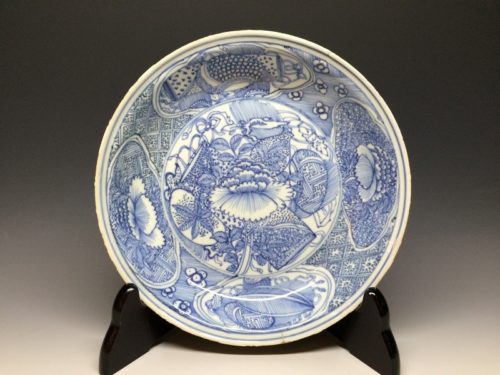 青花漏彩草花文盤(古染付)